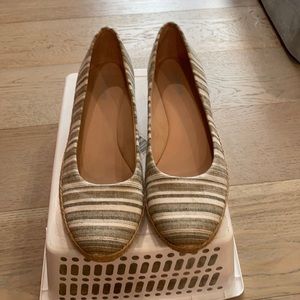 Striped easy spirit low wedges